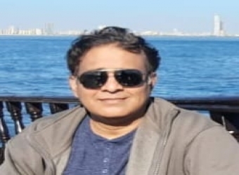সোশ্যাল মিডিয়ার দিন যাপনের গ্লানি
